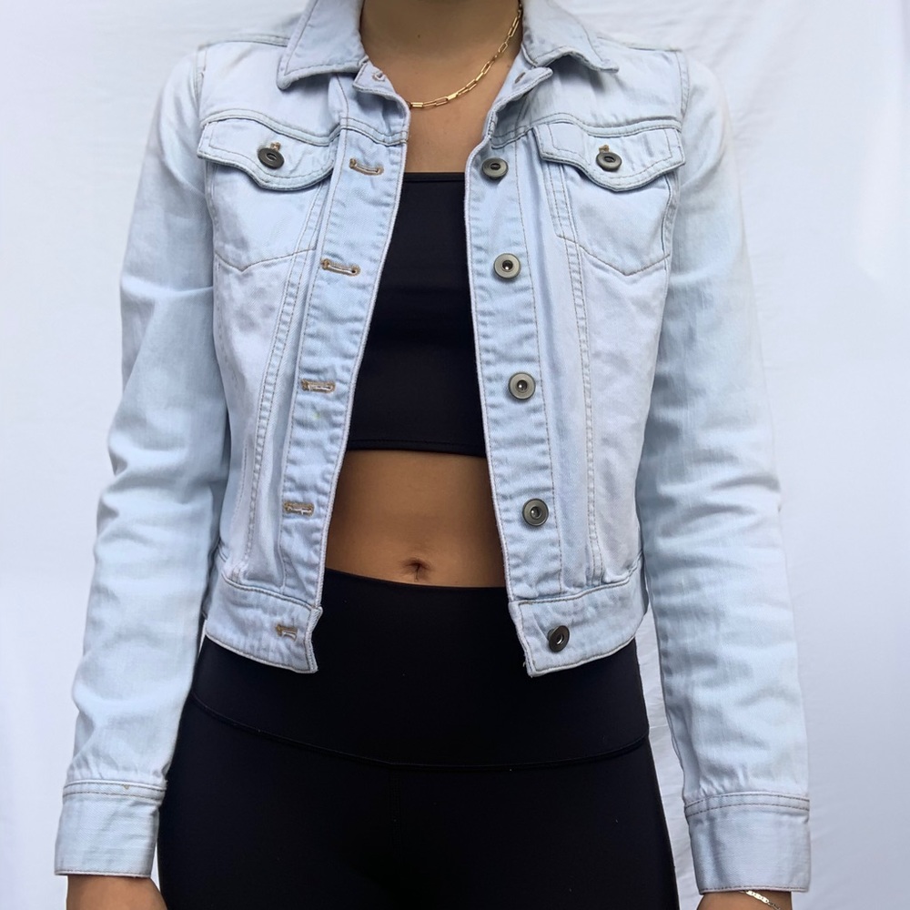 Light washed jean jacket